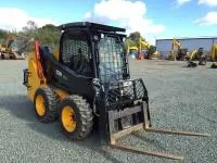 Аренда мини погрузчика JCB 135